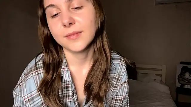 MyraLitterers online show from December 13, 7:53 pm