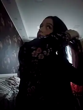 Snapshot of Kaity_XOX chatting on November 4, 2:16 pm Kaity XOX online show from November 4, 2:16 pm