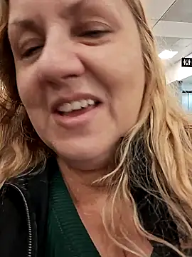 JennyInVegas online show from May 3, 2:50 am