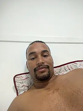 casalbrhot25 online show from November 3, 2:24 am