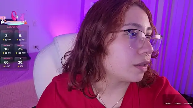 littlee red online show from May 15, 7:54 pm