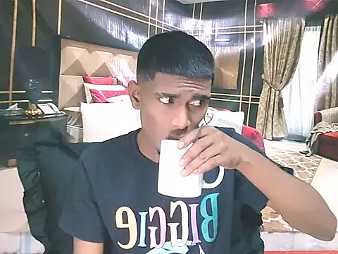 IndianThuggin online show from July 11, 11:46 am