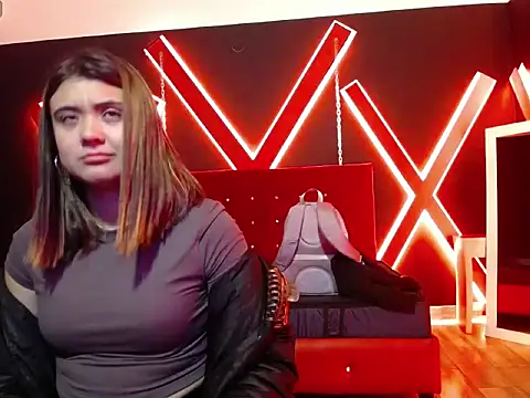 Snapshot of _jeessy chatting on February 11, 4:28 am jeessy online show from February 11, 4:28 am