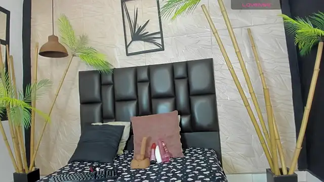 karla ruso online show from January 13, 8:25 pm