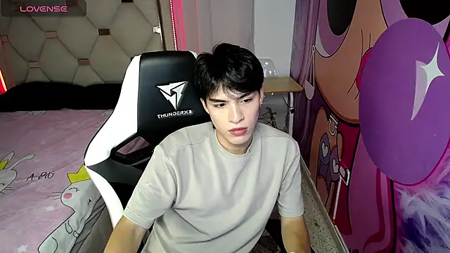 Snapshot of hyun_jin_ chatting on October 18, 8:31 pm hyun jin online show from October 18, 8:31 pm