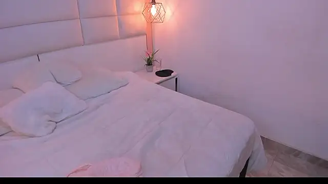 Sofia clk online show from March 21, 3:11 am