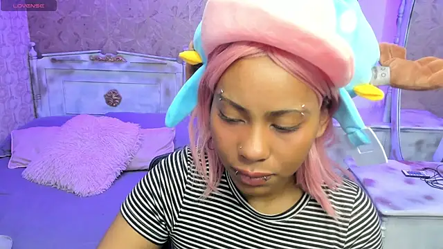 Sofia clk online show from May 5, 3:14 am