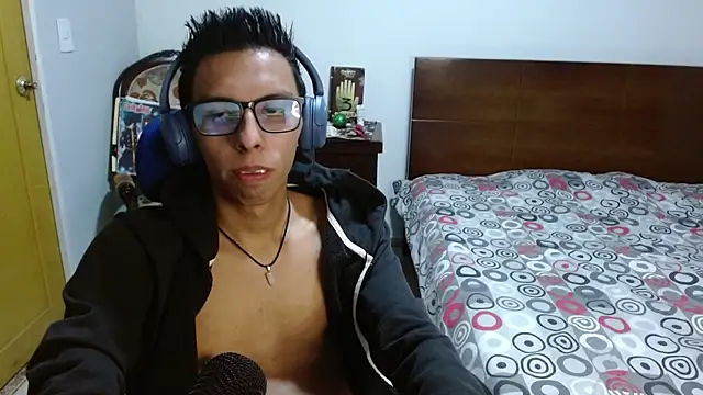 DavTwink3100 online show from December 14, 2:06 am