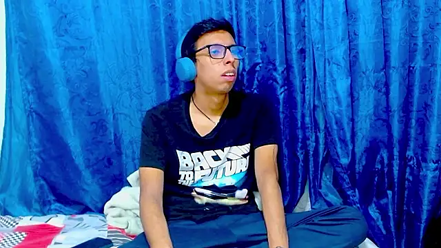 DavTwink3100 online show from February 4, 2:17 am