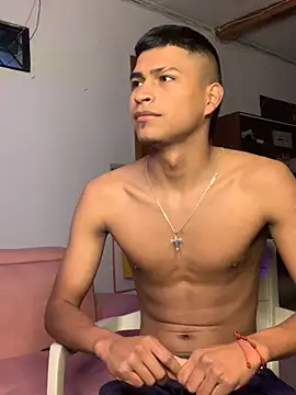 Emiliano Reyes online show from July 7, 7:23 am
