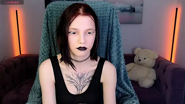 Snapshot of MitaSide chatting on January 17, 8:56 pm MitaSide online show from January 17, 8:56 pm