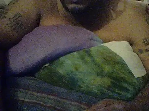 Snapshot of mamiandpapi6969 chatting on October 26, 5:35 am mamiandpapi6969 online show from October 26, 5:35 am