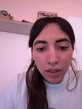 valeriahornier online show from February 27, 2:11 am