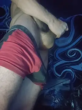 Snapshot of vergueo3 chatting on January 6, 12:14 am vergueo3 online show from January 6, 12:14 am