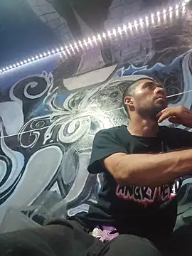 Snapshot of vergueo3 chatting on March 12, 5:35 am vergueo3 online show from March 12, 5:35 am