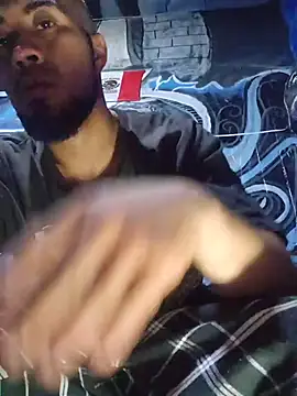 Snapshot of vergueo3 chatting on March 30, 1:17 am vergueo3 online show from March 30, 1:17 am