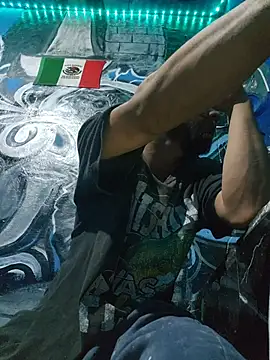 Snapshot of vergueo3 chatting on March 31, 2:57 am vergueo3 online show from March 31, 2:57 am