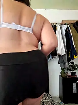 Alondrabb80 online show from November 18, 4:33 pm