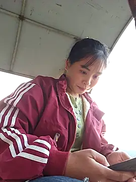 Squirrel-Pear online show from November 24, 9:53 am