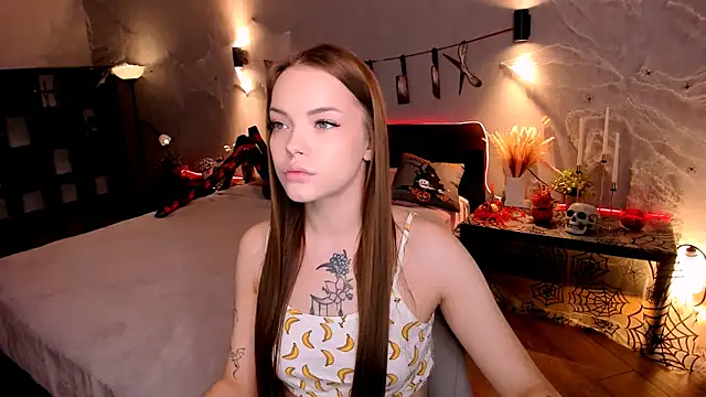 MelissaBell  online show from October 28, 2:04 am