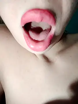 Loveyoudearxq online show from November 22, 11:42 am