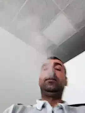 Snapshot of Bugattiveyron1 chatting on October 20, 1:00 pm Bugattiveyron1 online show from October 20, 1:00 pm