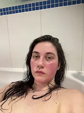 Snapshot of YourFrenchFeliciexo chatting on February 25, 6:28 pm YourFrenchFeliciexo online show from February 25, 6:28 pm