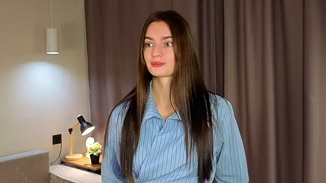 Snapshot of RosaMunoz_ chatting on October 20, 5:41 am RosaMunoz online show from October 20, 5:41 am