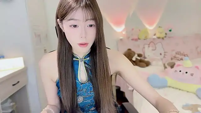 Onecutelittle online show from November 3, 6:14 am