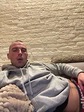 Rotteei1 online show from October 19, 6:08 pm