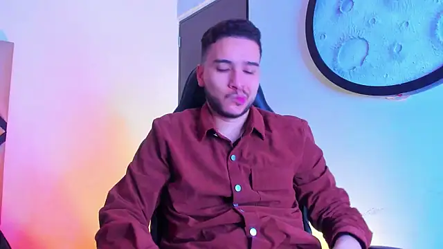 Snapshot of mike_257 chatting on February 19, 11:50 am mike 257 online show from February 19, 11:50 am