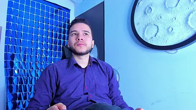 Snapshot of mike_257 chatting on March 16, 11:25 am mike 257 online show from March 16, 11:25 am