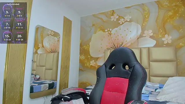 Snapshot of NahomiWalker_ chatting on February 26, 8:41 pm NahomiWalker online show from February 26, 8:41 pm