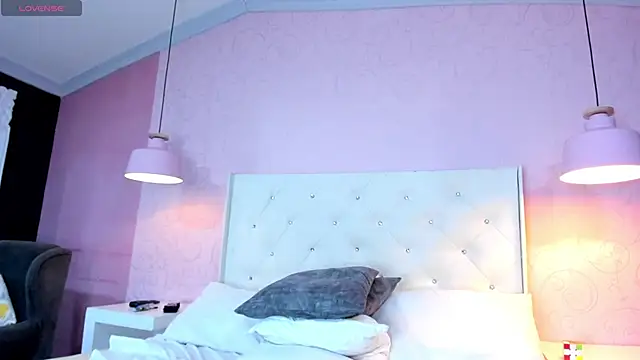 SantiOlsen online show from November 10, 12:42 am