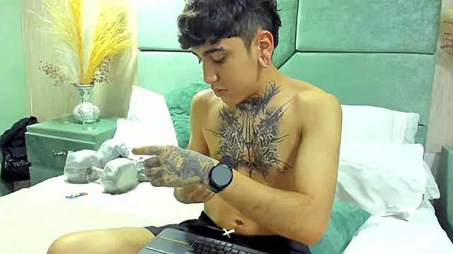 SantiOlsen online show from December 20, 2:24 pm