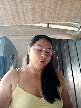 Snapshot of Brilly69 chatting on October 21, 1:45 pm Brilly69 online show from October 21, 1:45 pm