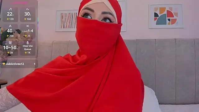 fatiima  online show from February 9, 7:07 pm