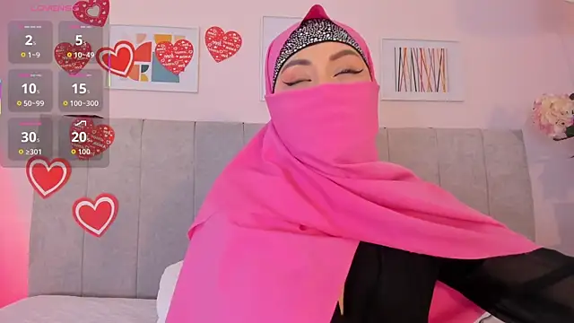 Snapshot of fatiima_ chatting on February 13, 7:21 pm fatiima online show from February 13, 7:21 pm