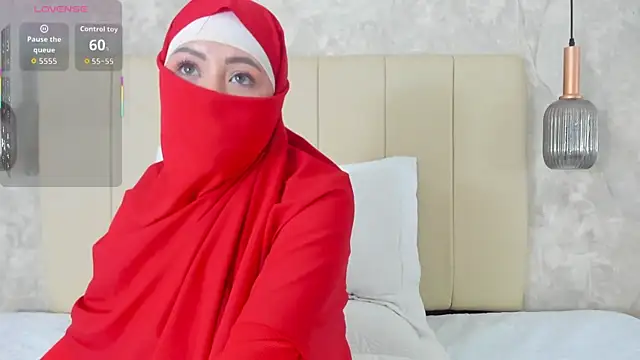 Snapshot of fatiima_ chatting on March 1, 3:25 pm fatiima online show from March 1, 3:25 pm