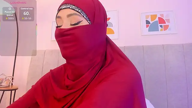 Snapshot of fatiima_ chatting on March 5, 7:32 pm fatiima online show from March 5, 7:32 pm