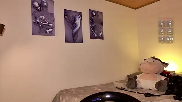 Snapshot of miku_st chatting on December 1, 2:44 pm miku st online show from December 1, 2:44 pm