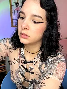 Snapshot of Stoned-babe chatting on October 29, 4:20 pm Stoned-babe online show from October 29, 4:20 pm