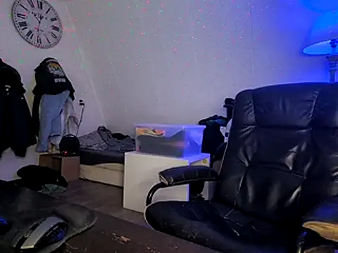 Kinky Play1 online show from February 7, 9:29 pm