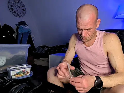 Kinky Play1 online show from March 26, 8:36 pm