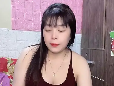 Butterfly kee online show from December 1, 1:05 pm