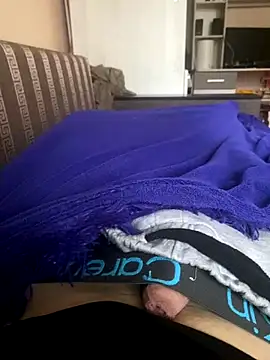 Snapshot of damiew1 chatting on October 30, 11:22 am damiew1 online show from October 30, 11:22 am