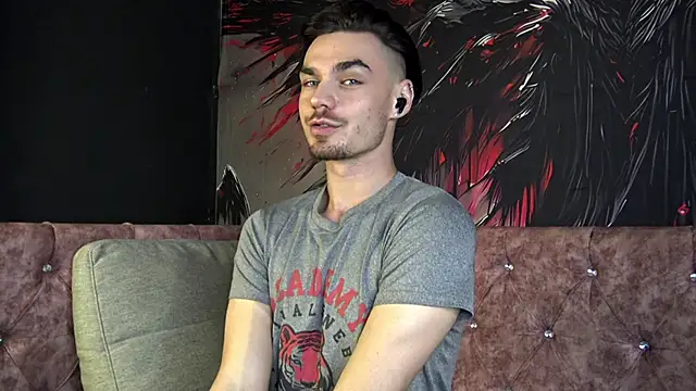 Snapshot of OceannHeart chatting on December 17, 4:35 pm OceannHeart online show from December 17, 4:35 pm