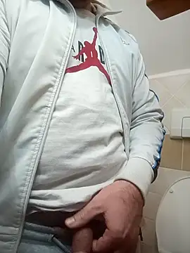 Romaeterna  online show from November 20, 11:26 pm