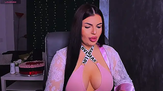 RheaLynn online show from November 24, 10:09 pm