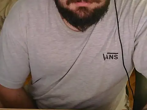 Snapshot of moneyman_11 chatting on June 27, 3:28 pm moneyman 11 online show from June 27, 3:28 pm